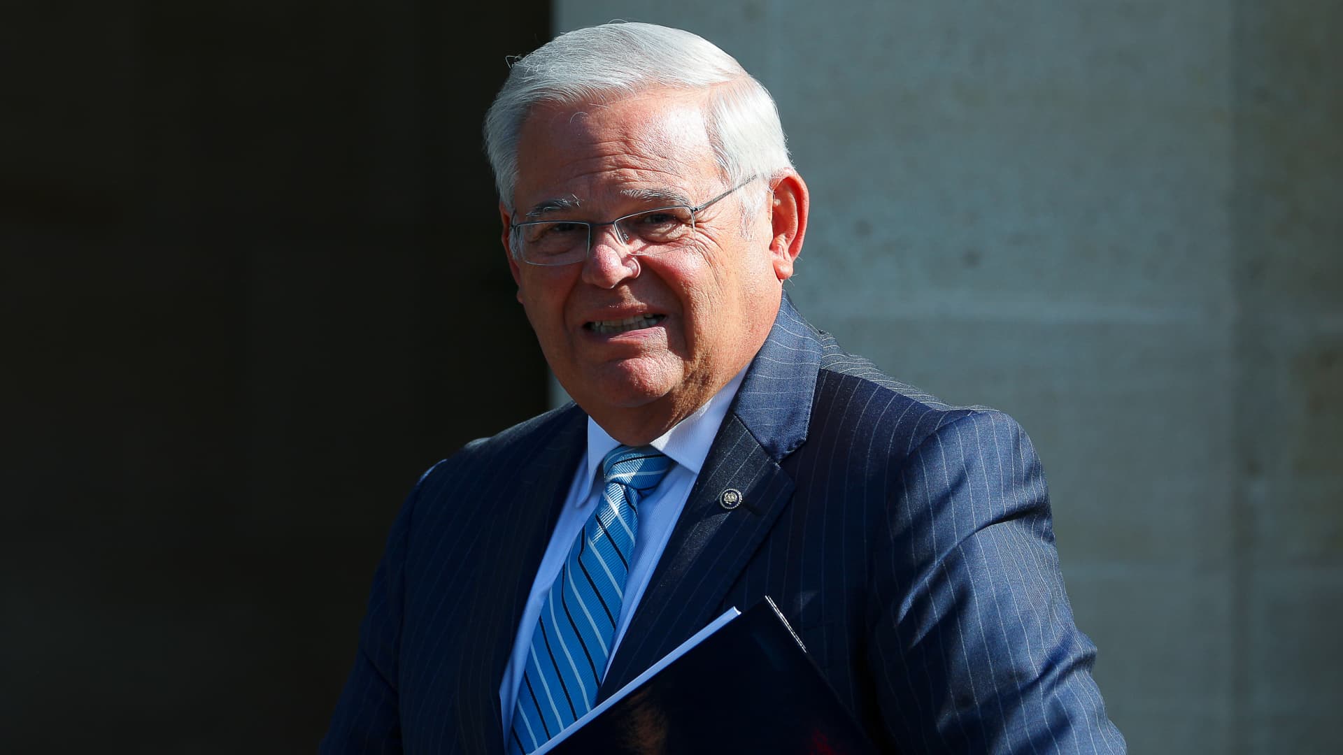 Sen. Bob Menendez of New Jersey and his wife charged with bribery