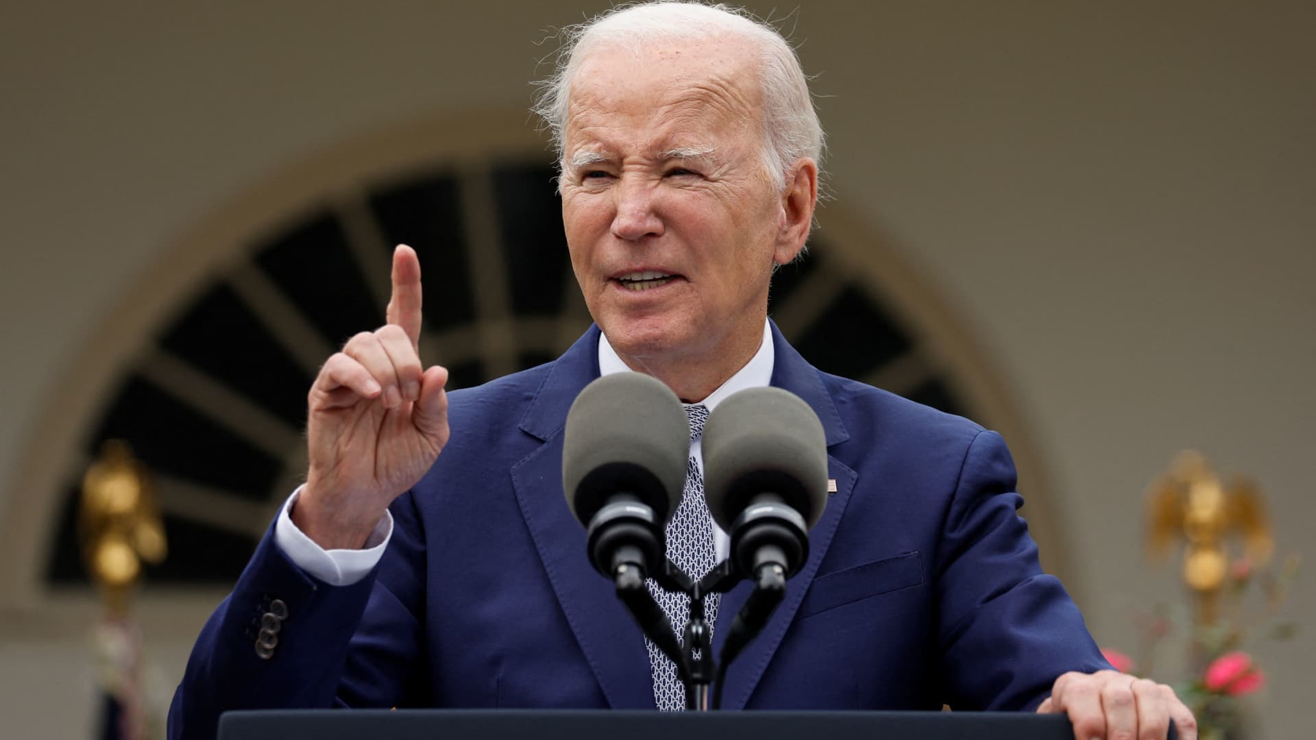 Biden will travel to Michigan to ‘join the picket line’ with UAW workers on strike