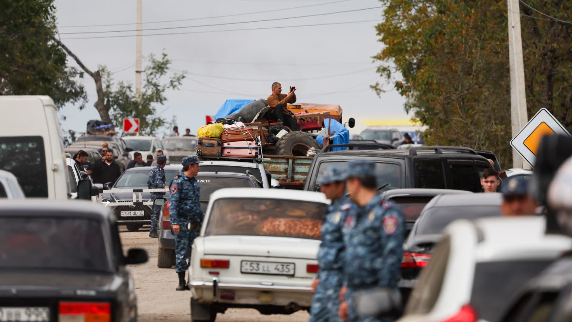 Armenia warns of ‘ethnic cleansing’ as thousands flee the Nagorno-Karabakh enclave