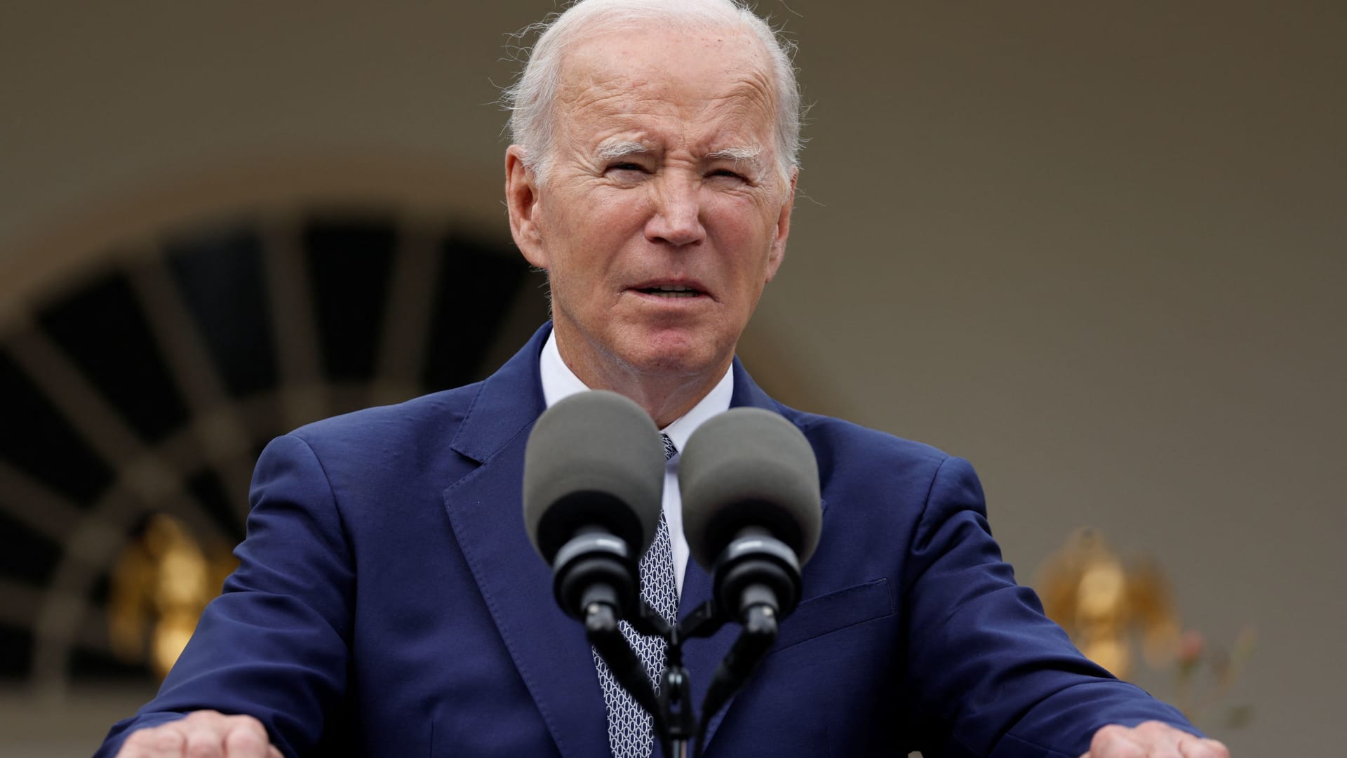 Biden calls on Congress to fund government as Moody’s and Wells Fargo warn of shutdown effects