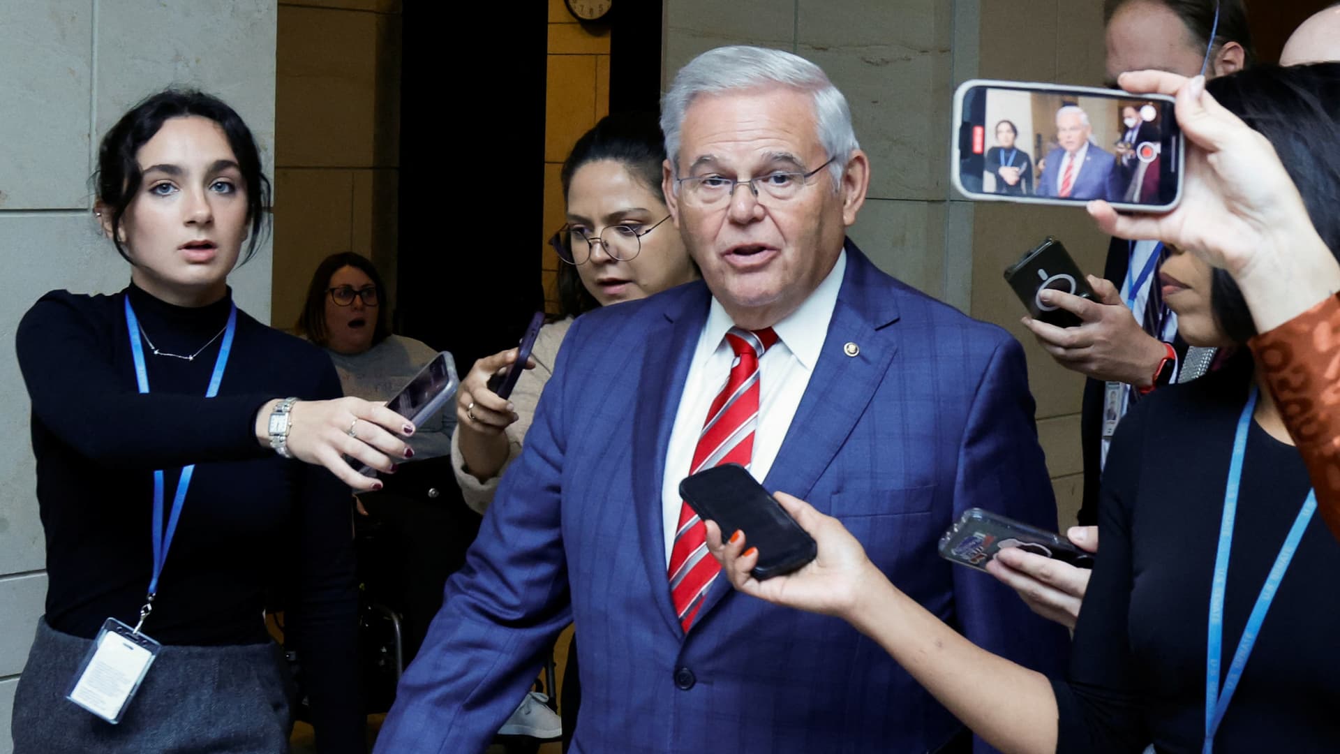 Sen. Bob Menendez bribery trial set for May 2024