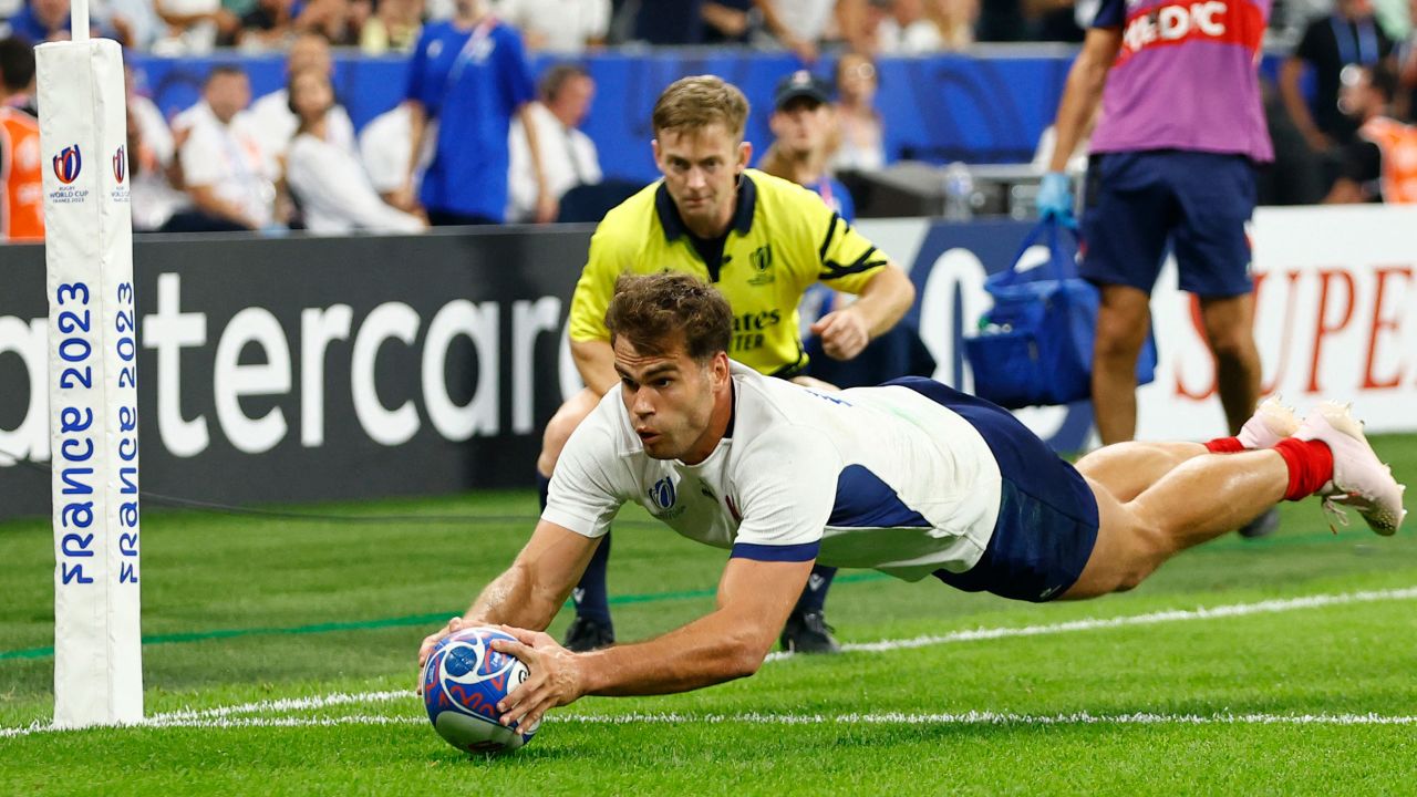 Rugby Union - Rugby World Cup 2023 - Pool A - France v New Zealand - Stade de France, Saint-Denis, France - September 8, 2023
France's Damian Penaud scores their first try REUTERS/Christian Hartmann