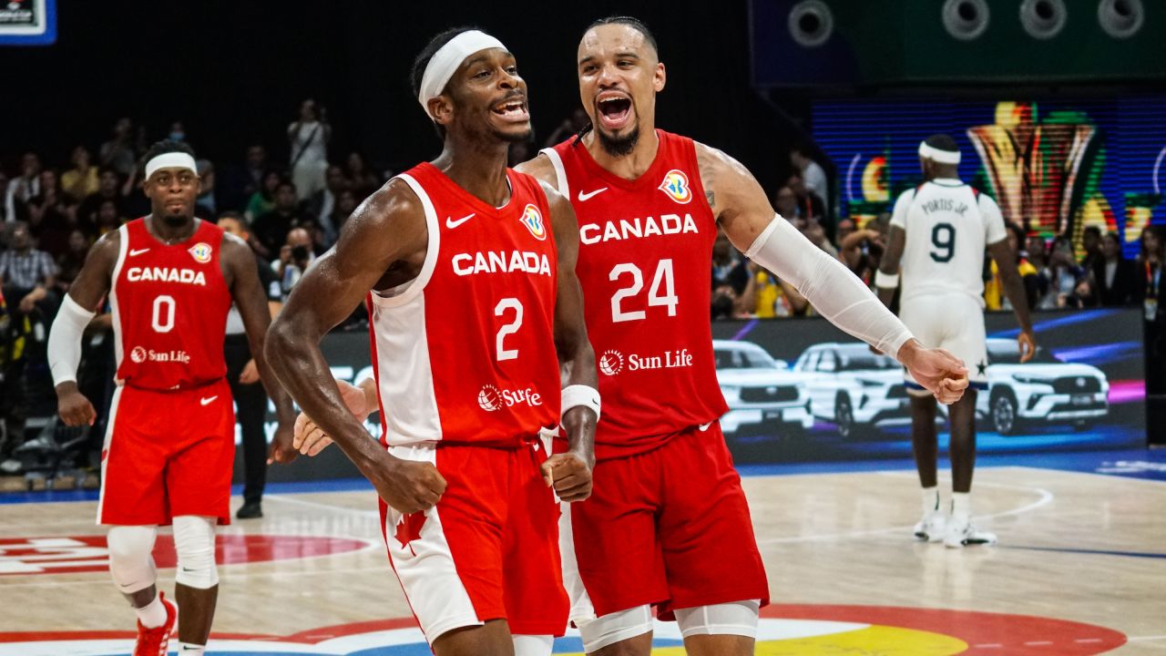 PASAY, PHILIPPINES - SEPTEMBER 10: Players of Team Canada celebrate as they win against Team USA during the match between Team USA and Team Canada  at FIBA World Cup 2023 at Mall of Asia Arena in Pasay, Philippines on September 10, 2023. (Photo by Dante Dennis Diosina Jr II/Anadolu Agency via Getty Images)