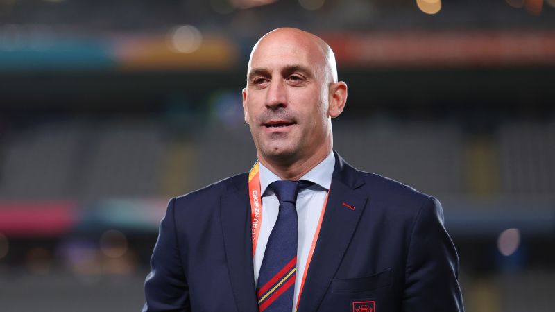 Luis Rubiales resigns as Spanish soccer president following unwanted kiss with World Cup winner Jennifer Hermoso