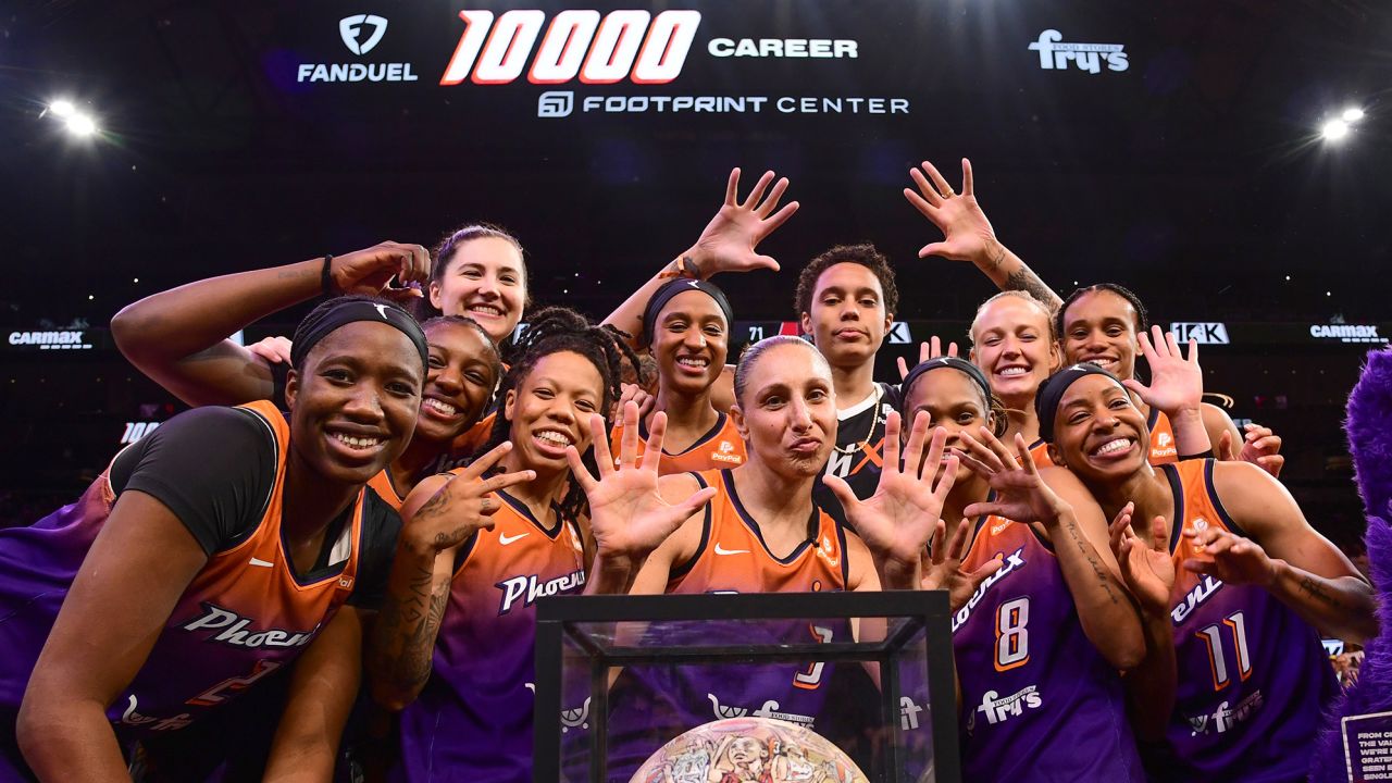 PHOENIX, AZ - AUGUST 3:  Phoenix Mercury team poses for a photo during Diana Taurasi #3 of the Phoenix Mercury 10,000th point ceremony on August 3, 2023 at Footprint Center in Phoenix, Arizona. NOTE TO USER: User expressly acknowledges and agrees that, by downloading and or using this photograph, user is consenting to the terms and conditions of the Getty Images License Agreement. Mandatory Copyright Notice: Copyright 2023 NBAE (Photo by Kate Frese/NBAE via Getty Images)