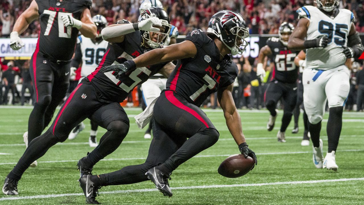 Atlanta Falcons running back Bijan Robinson (7) scores a touchdown during the first half of an NFL football game against the Carolina Panthers, Sunday, Sep. 10, 2023, in Atlanta. The Atlanta Falcons won 24-10. (AP Photo/Danny Karnik)