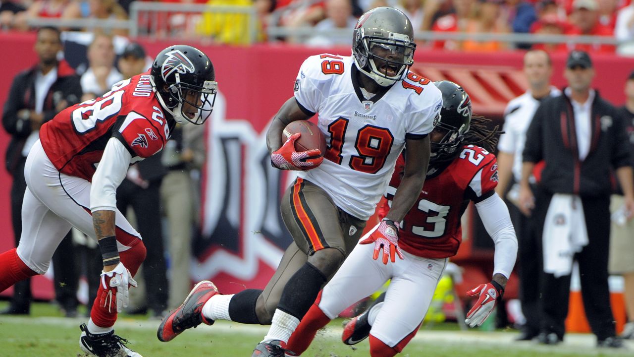 Tampa Bay Buccaneers wide receiver Mike Williams (19) breaks free during an NFL football game on Sept. 25, 2011, in Tampa.