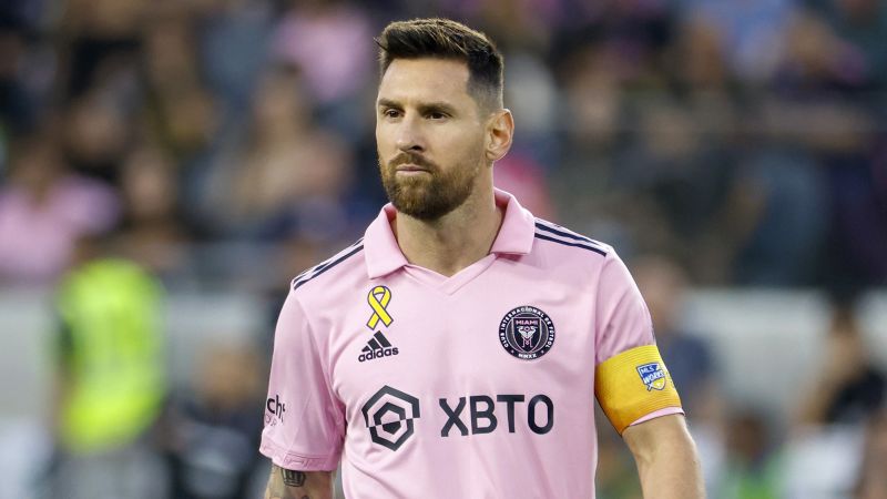 Will Lionel Messi play on Atlanta United’s artificial turf?