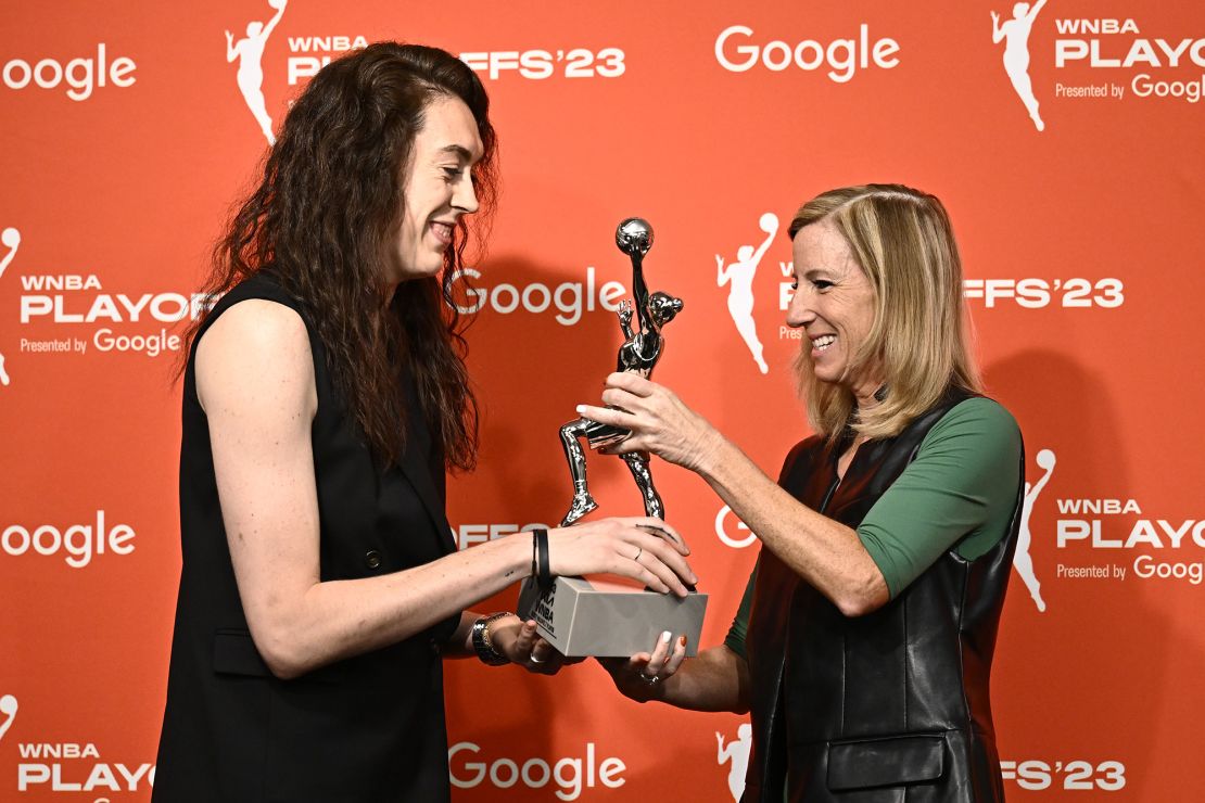 BROOKLYN, NY - SEPTEMBER 26: WNBA Commissioner Cathy Engelbert awards Breanna Stewart #30 of the New York Liberty with the 2023 Kia WNBA Most Valuable Player Award before the game against the Connecticut Sun during round two game two of the 2023 WNBA playoffs on September 26, 2023 in Brooklyn, New York. NOTE TO USER: User expressly acknowledges and agrees that, by downloading and or using this photograph, user is consenting to the terms and conditions of the Getty Images License Agreement. Mandatory Copyright Notice: Copyright 2023 NBAE (Photo by David Dow/NBAE via Getty Images)