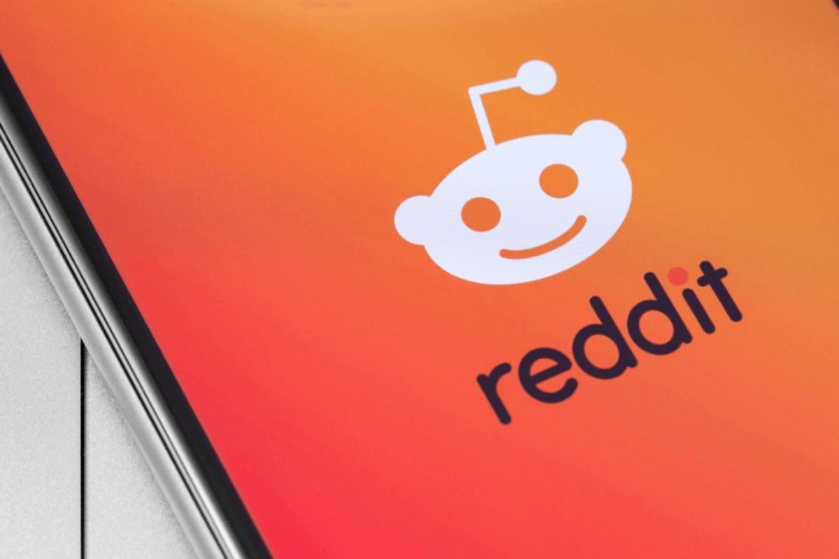 Reddit to Phase Out Blockchain-Based Community Point Tokens (MOON and BRICK) – What’s Going On?