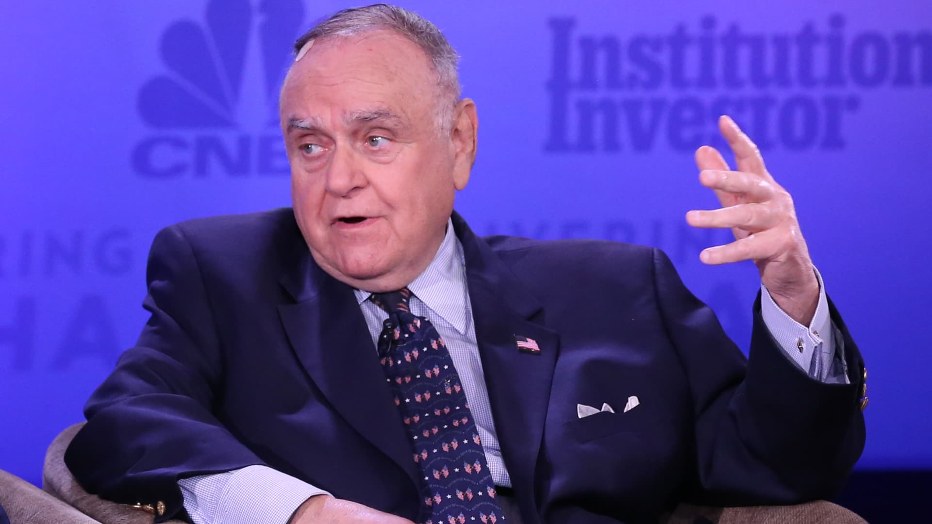 Leon Cooperman expects very little from the market and is only interested in individual stocks