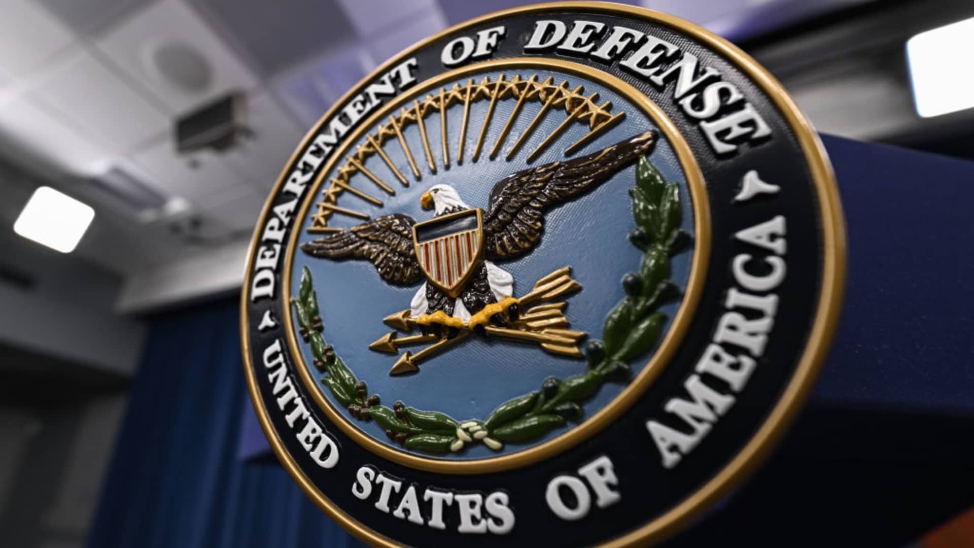 Former U.S. Army sergeant charged with offering classified information to China