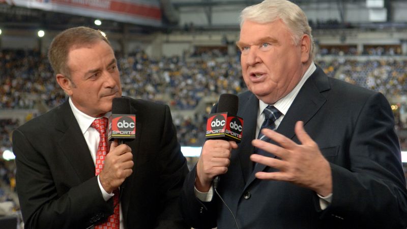 Legendary sportscaster Al Michaels recalls his favorite John Madden story