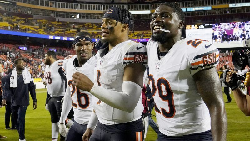 Chicago Bears snap 14-game losing streak with 40-20 victory over the Washington Commanders