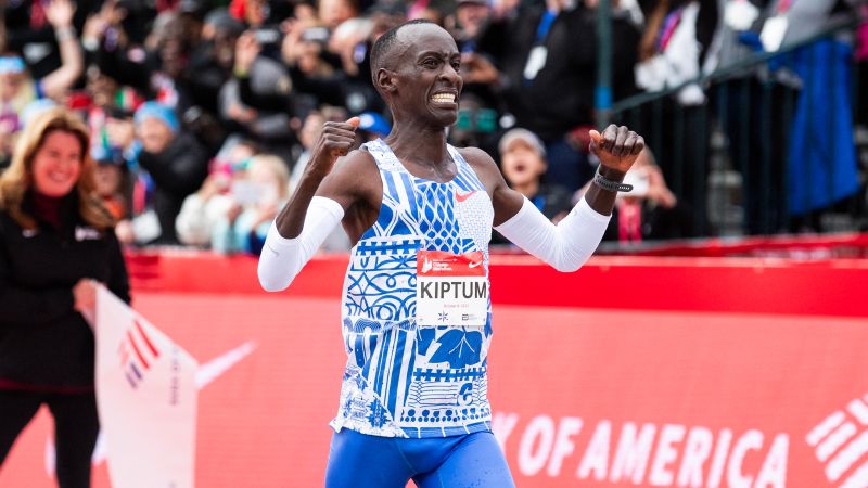 Kelvin Kiptum smashes men’s marathon world record in Chicago