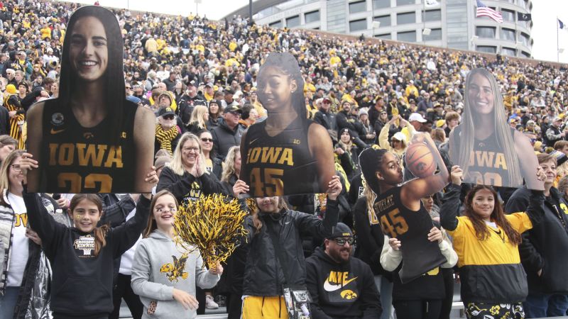 Iowa Hawkeyes break attendance record in historic game at Kinnick Stadium