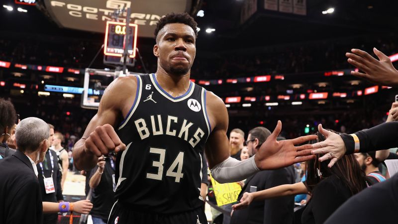 Giannis Antetokounmpo agrees to three-year, $186 million extension with the Milwaukee Bucks: report