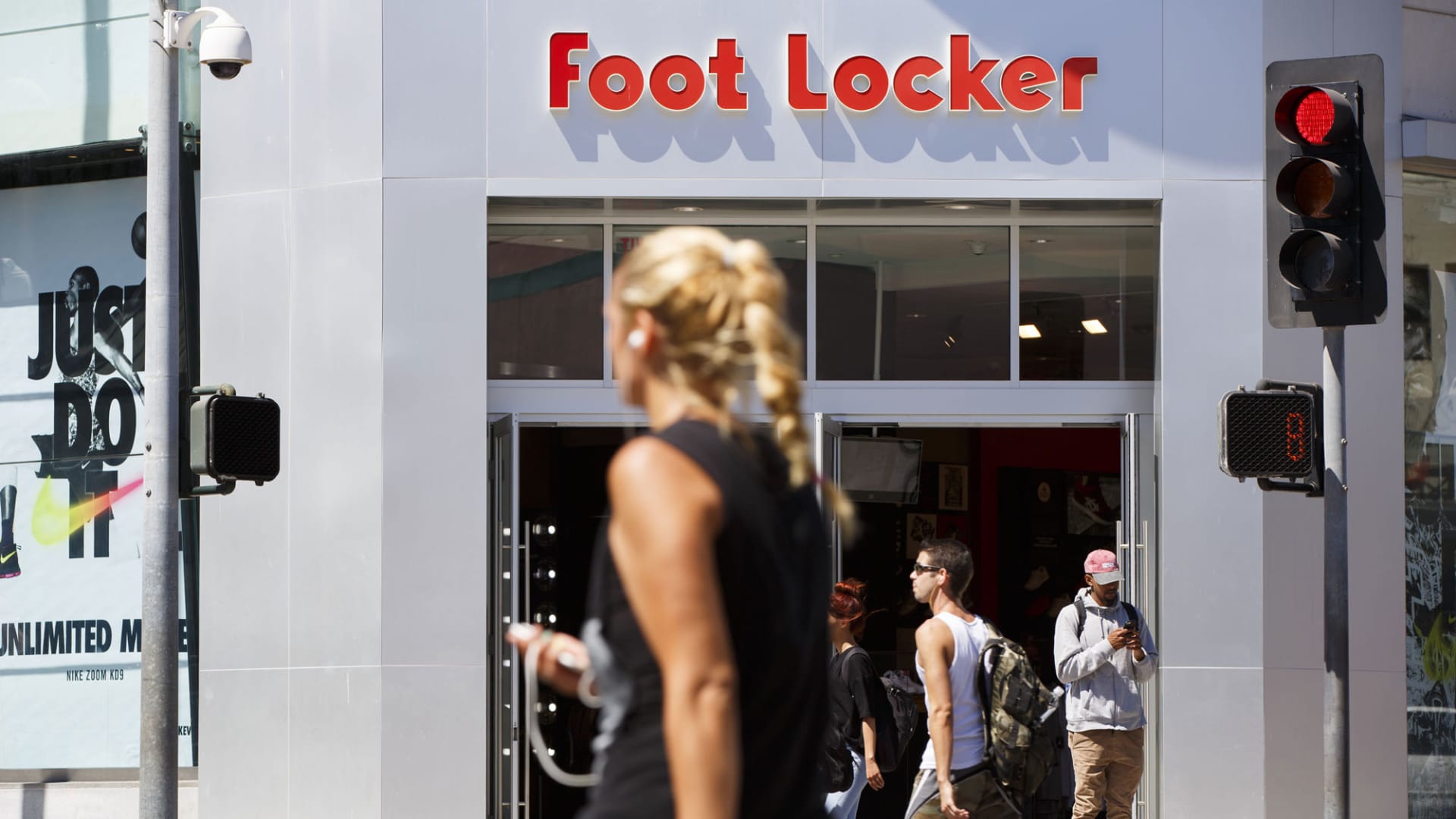 Stocks making the biggest moves midday: Foot Locker, General Motors, Phillips 66 and more