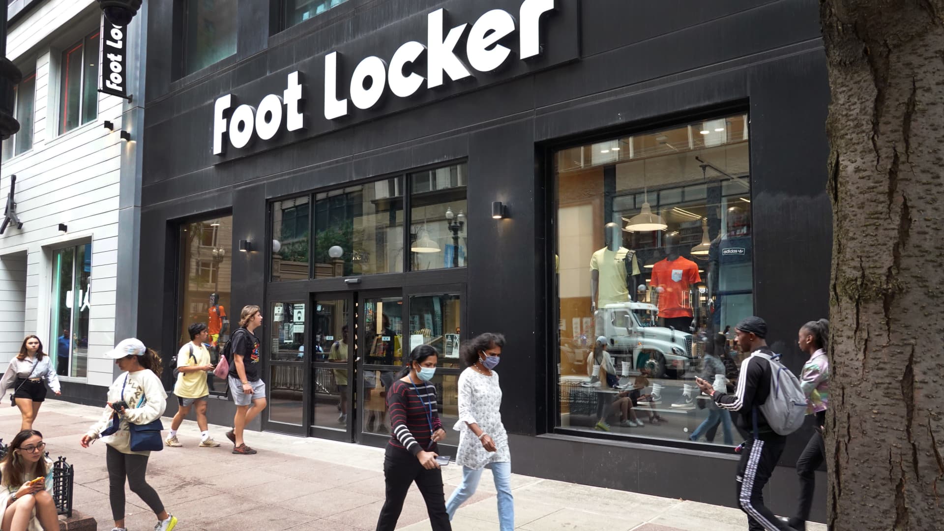 Stocks making the biggest moves midday: Foot Locker, Okta, Carnival, Shopify and more