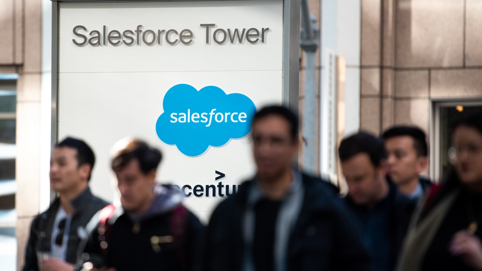 Stocks making the biggest moves premarket: Salesforce, Snowflake, Pure Storage and more