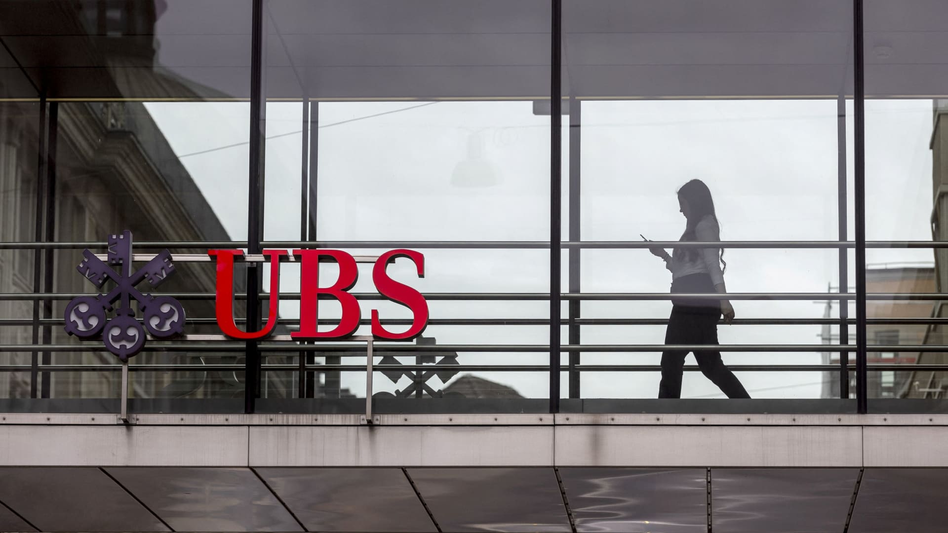 UBS shares rise 3% as market focuses on strong underlying profit