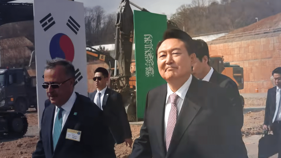 The South Korean President Yoon Seok-yeol and other officials on a state visit to Saudi Arabia in October.