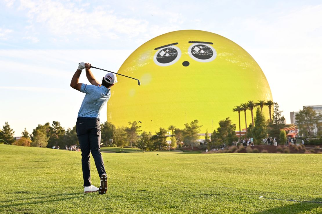 LAS VEGAS, NEVADA - NOVEMBER 14: Max Homa plays in The Netflix Cup, a live Netflix Sports event, at Wynn Las Vegas Golf on November 14, 2023 in Las Vegas, Nevada. (Photo by David Becker/Getty Images for Netflix © 2023)