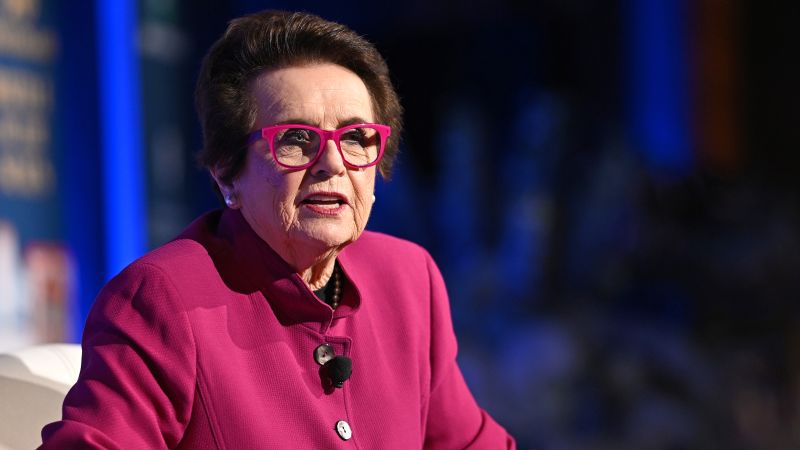 Tennis great Billie Jean King urges the sport to work together after controversial season finale