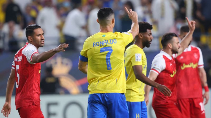 Cristiano Ronaldo asks referee to overturn penalty decision given to him during Asian Champions League game