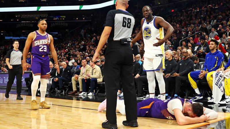 Draymond Green ejected for wild swing on Jusuf Nurkić as Warriors lose to Suns