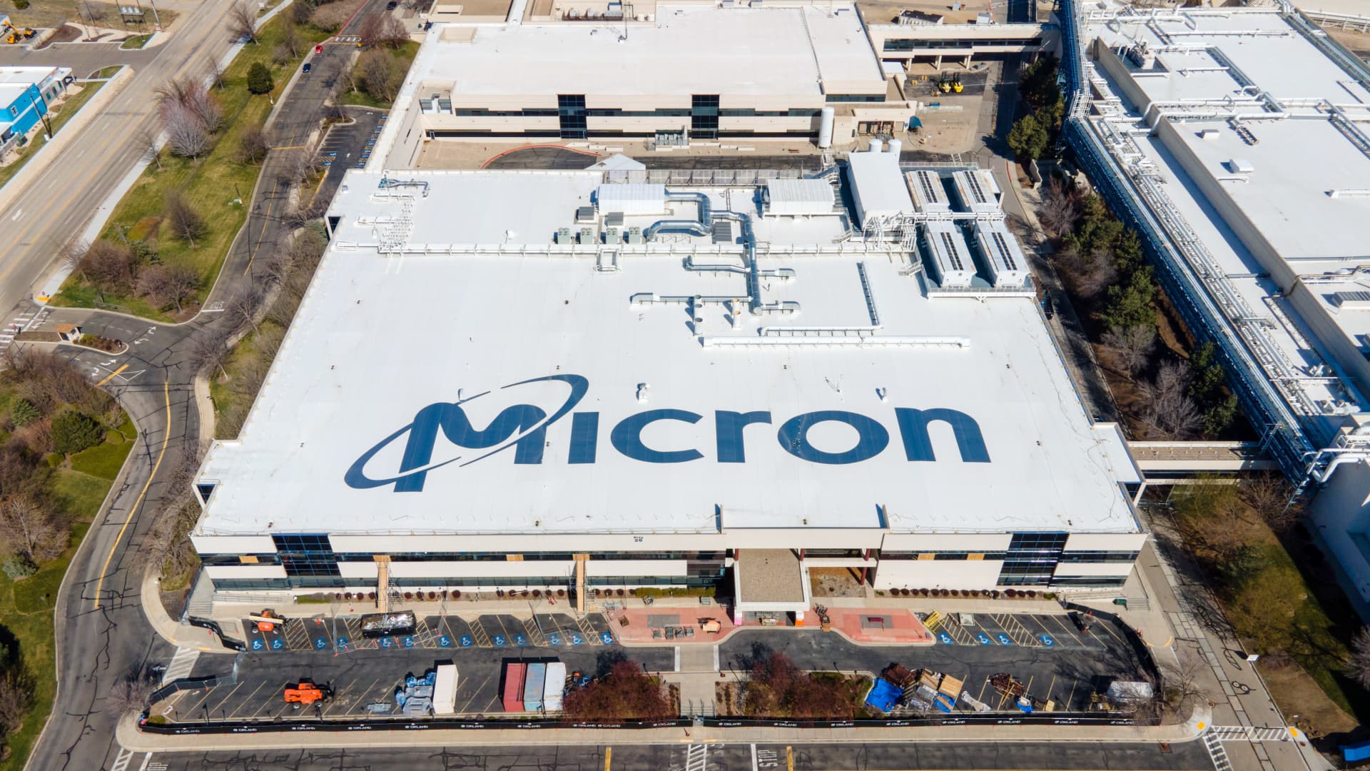 Stocks making the biggest premarket moves: Micron, Paramount, Boeing, CarMax and more