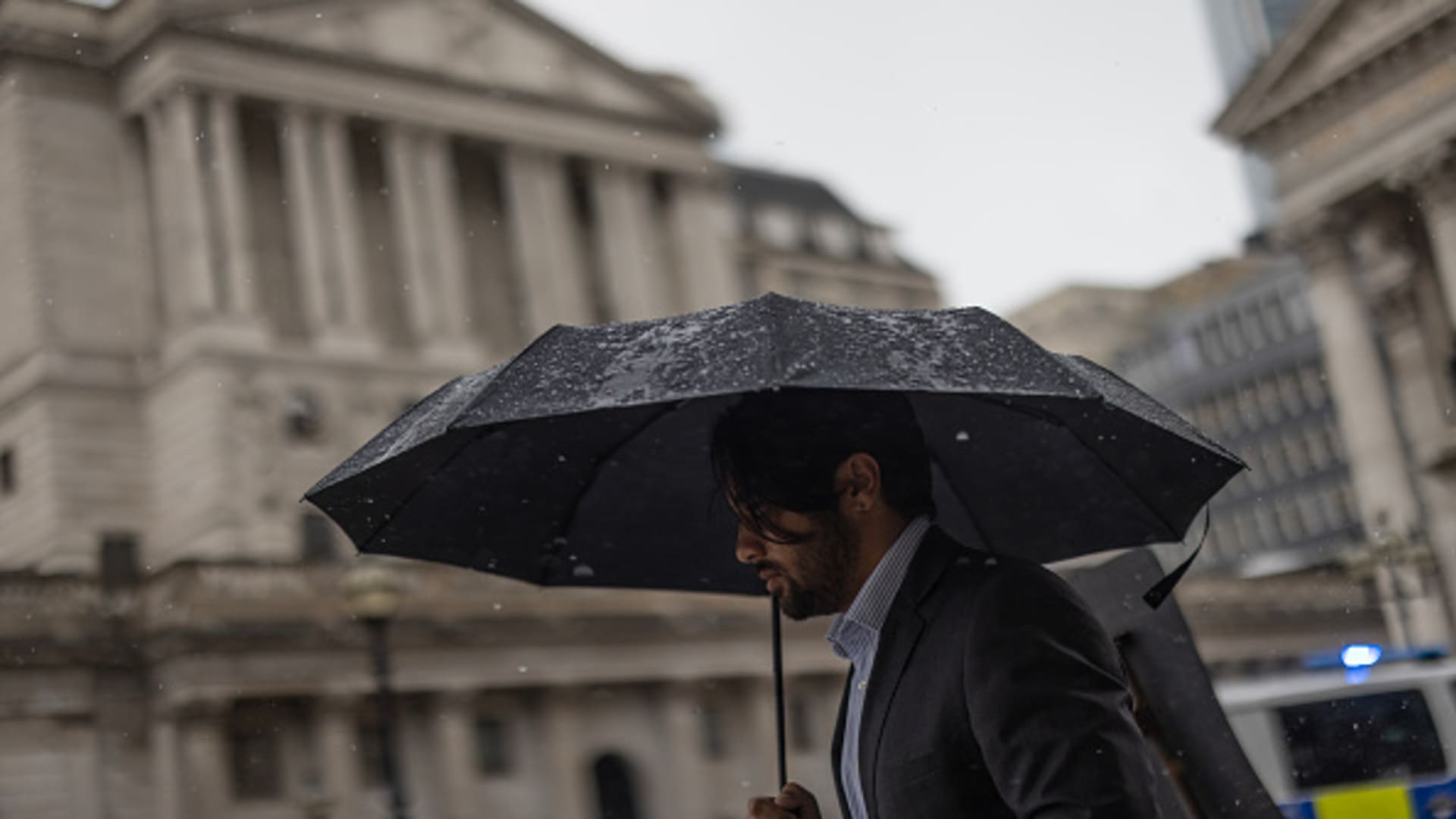 Bank of England warns that higher rates ‘have yet to come through’ to an already weak economy