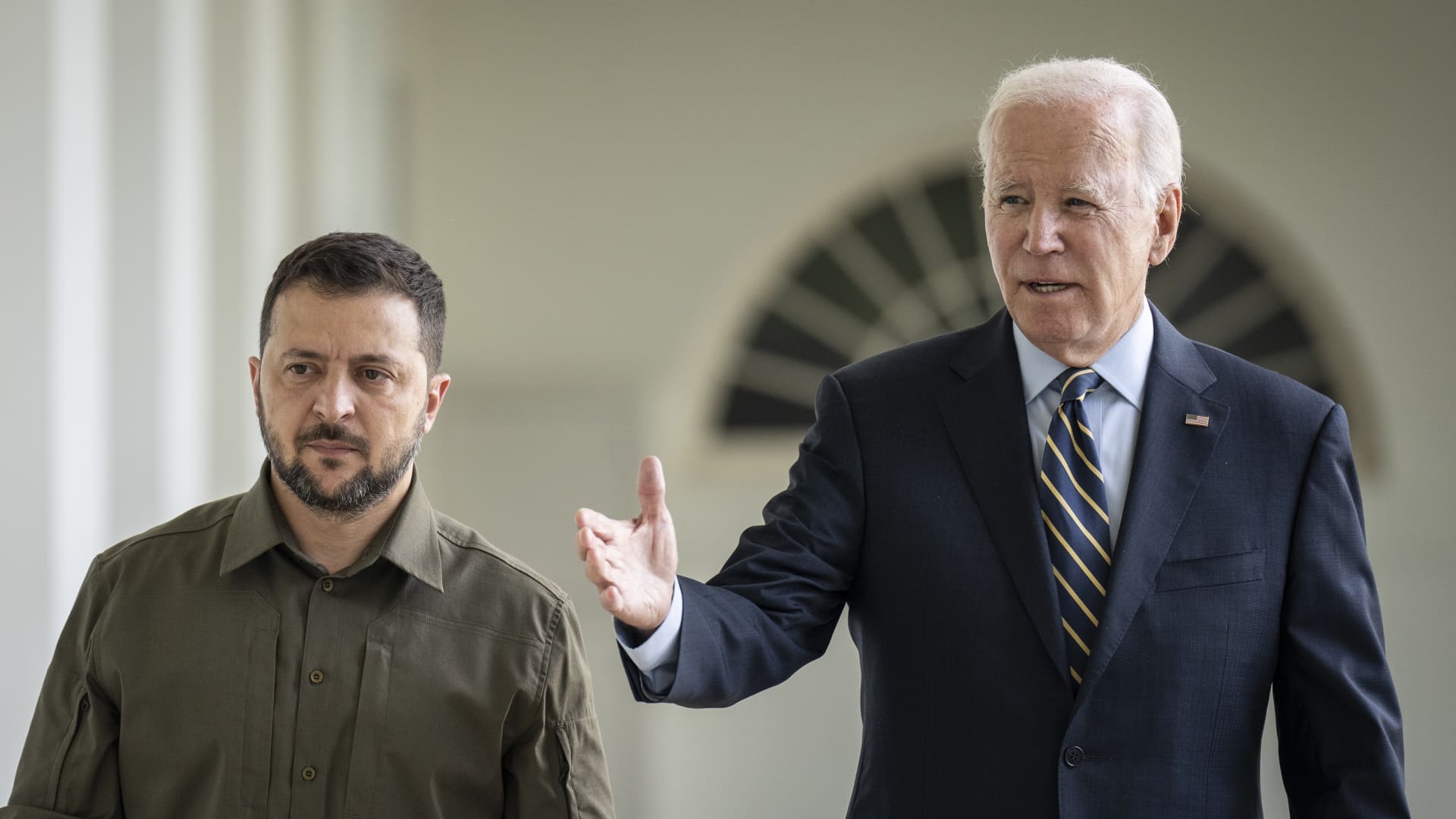 Biden to host Zelenskyy at the White House; Ukraine may need to ‘cede’ territory, U.S. senator says