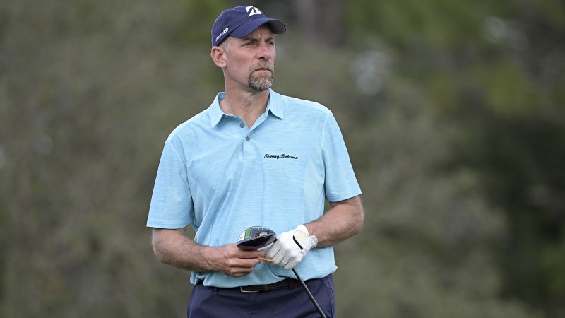 Former All-Star baseball pitcher John Smoltz chases full-time PGA Tour Champions card