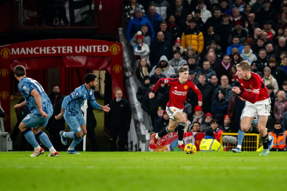 MANCHESTER, ENGLAND - DECEMBER 26: Alejandro Garnacho of Manchester United runs with the ball during the Premier League match between Manchester United and Aston Villa at Old Trafford on December 26, 2023 in Manchester, England. (Photo by Ash Donelon/Manchester United via Getty Images)