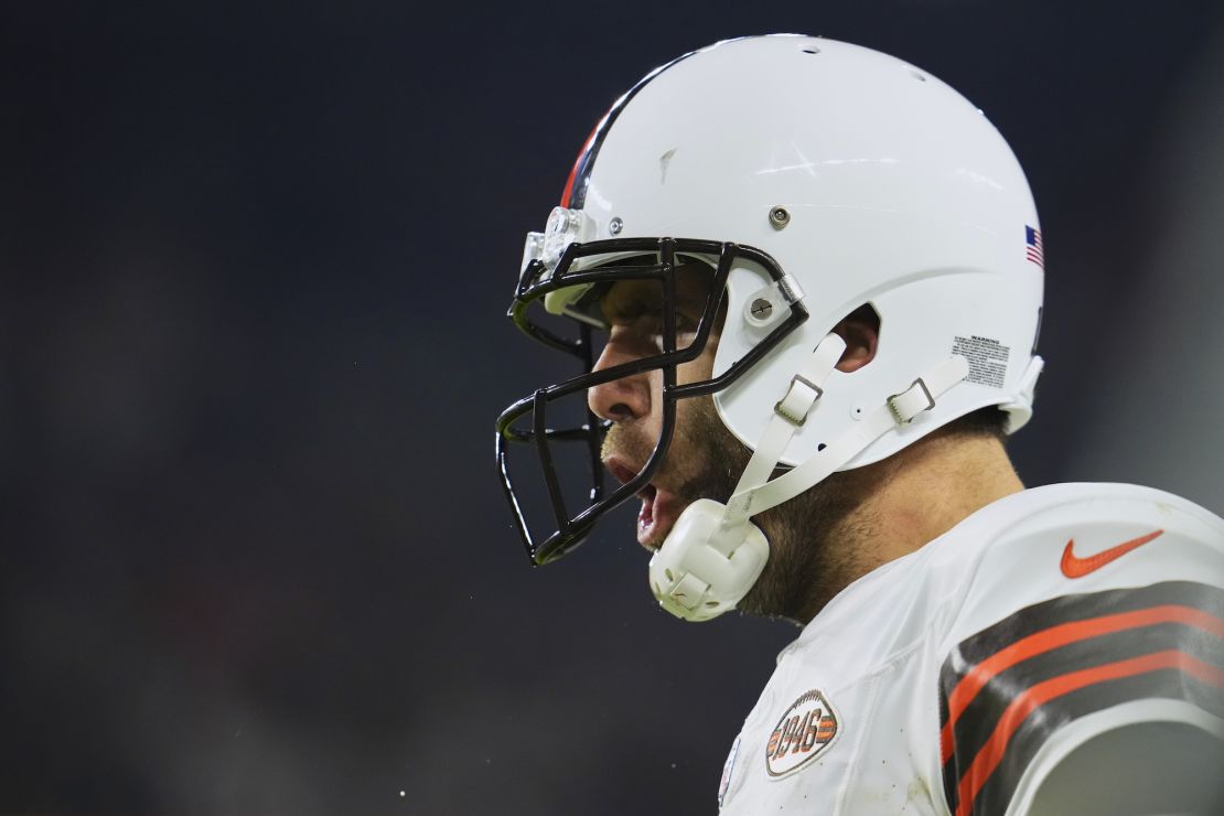 CLEVELAND, OH - DECEMBER 28: Joe Flacco #15 of the Cleveland Browns celebrates after scoring a touchdown against the New York Jets at Cleveland Browns Stadium on December 28, 2023 in Cleveland, Ohio. (Photo by Cooper Neill/Getty Images)