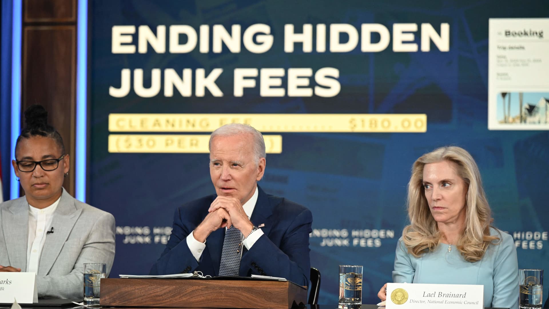 Biden administration unveils proposed changes to big banks’ overdraft fees