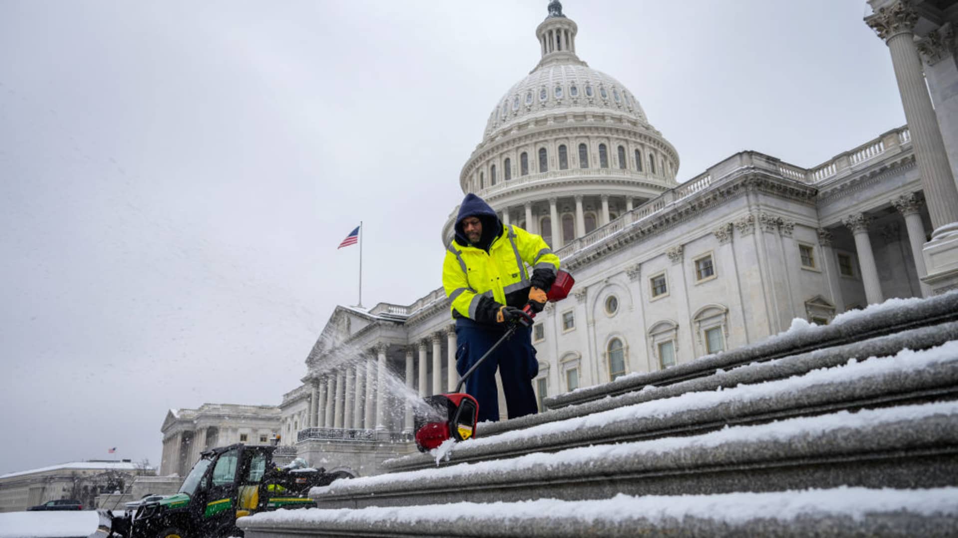 Bipartisan tax bill clears key congressional hurdle, teeing up potential House vote