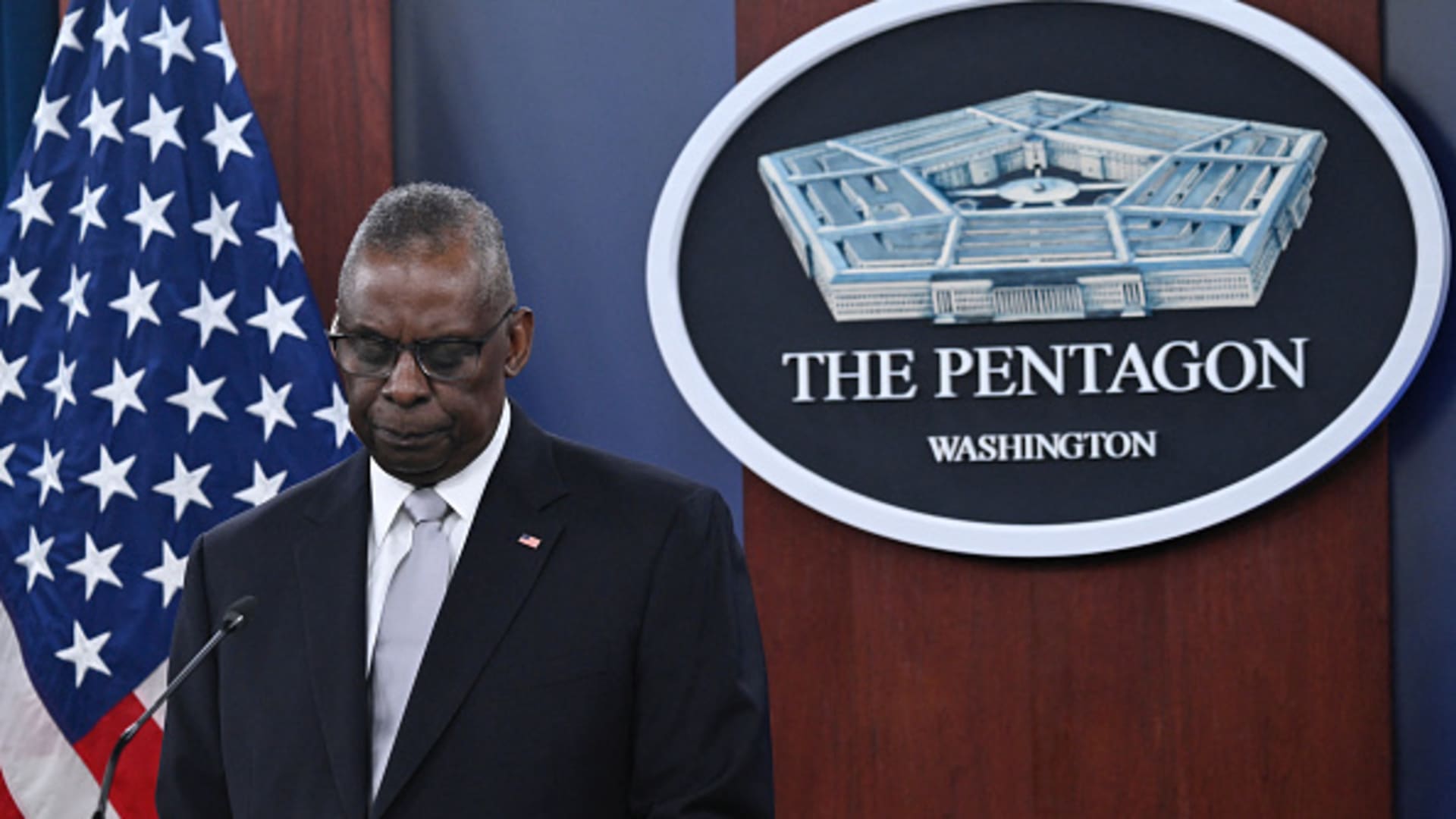 Defense Secretary Lloyd Austin apologizes for his handling of cancer diagnosis and hospitalization