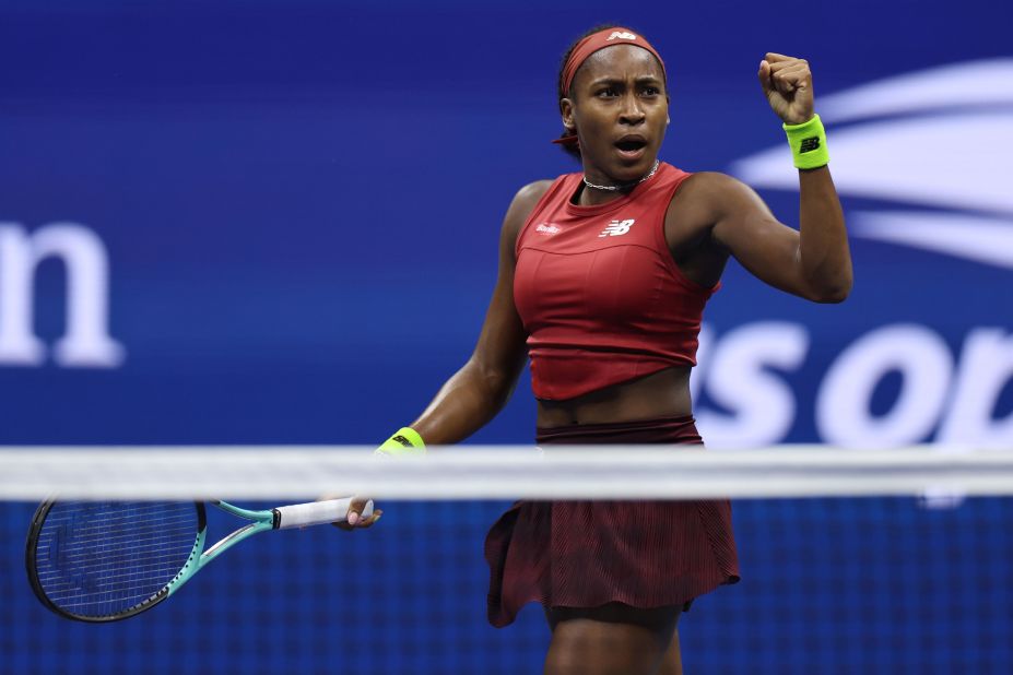 Gauff celebrates a point against Sabalenka.