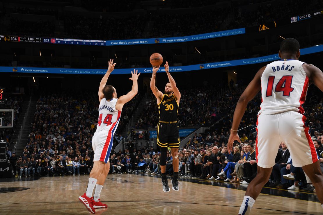 Stephen Curry #30 of the Golden State Warriors shoots a three point basket against the Detroit Pistons on January 5, 2024 at Chase Center in San Francisco, California.