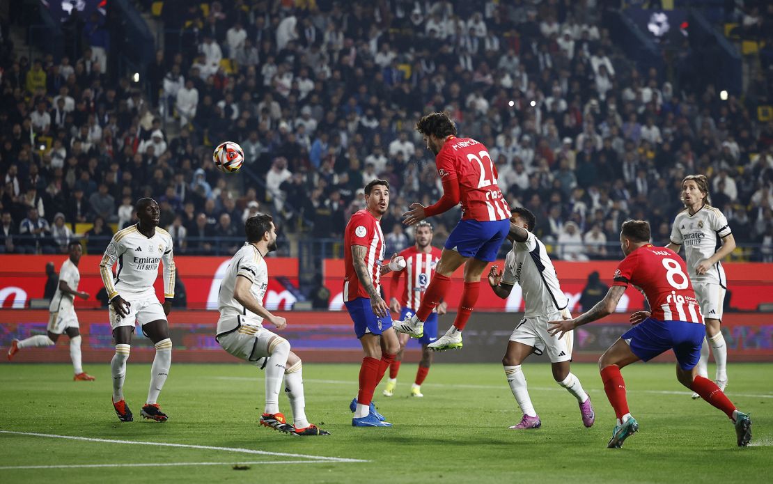 Soccer Football - Spanish Super Cup - Semi Final - Real Madrid v Atletico Madrid - Al-Awwal Park, Riyadh, Saudi Arabia - January 10, 2024
Atletico Madrid's Mario Hermoso scores their first goal REUTERS/Juan Medina