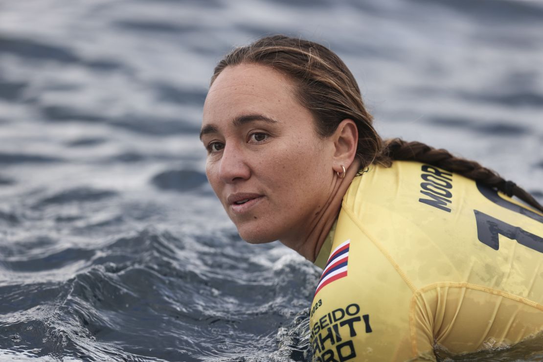 TEAHUPO'O, FRENCH POLYNESIA - AUGUST 11: Carissa Moore of Hawaii surfs in their Opening Round Heat during day one of the SHISEIDO Tahiti Pro on August 11, 2023 in Teahupo'o, French Polynesia. (Photo by Ryan Pierse/Getty Images)