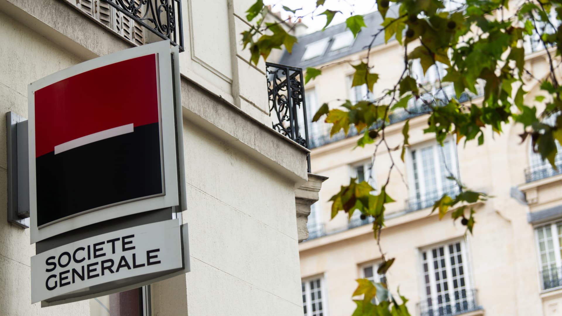 Societe Generale posts sharp profit drop as net banking income slides