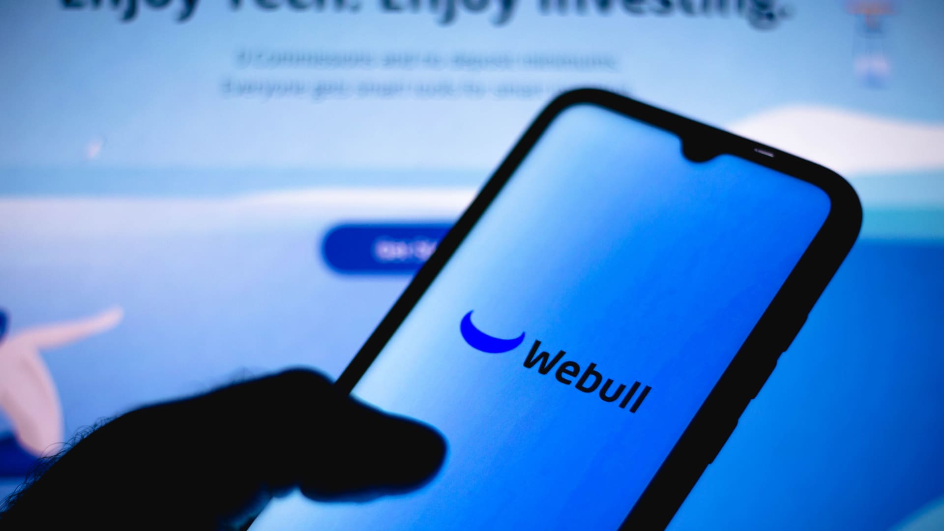 Online trading platform Webull is set to go public via a $7.3 billion SPAC deal