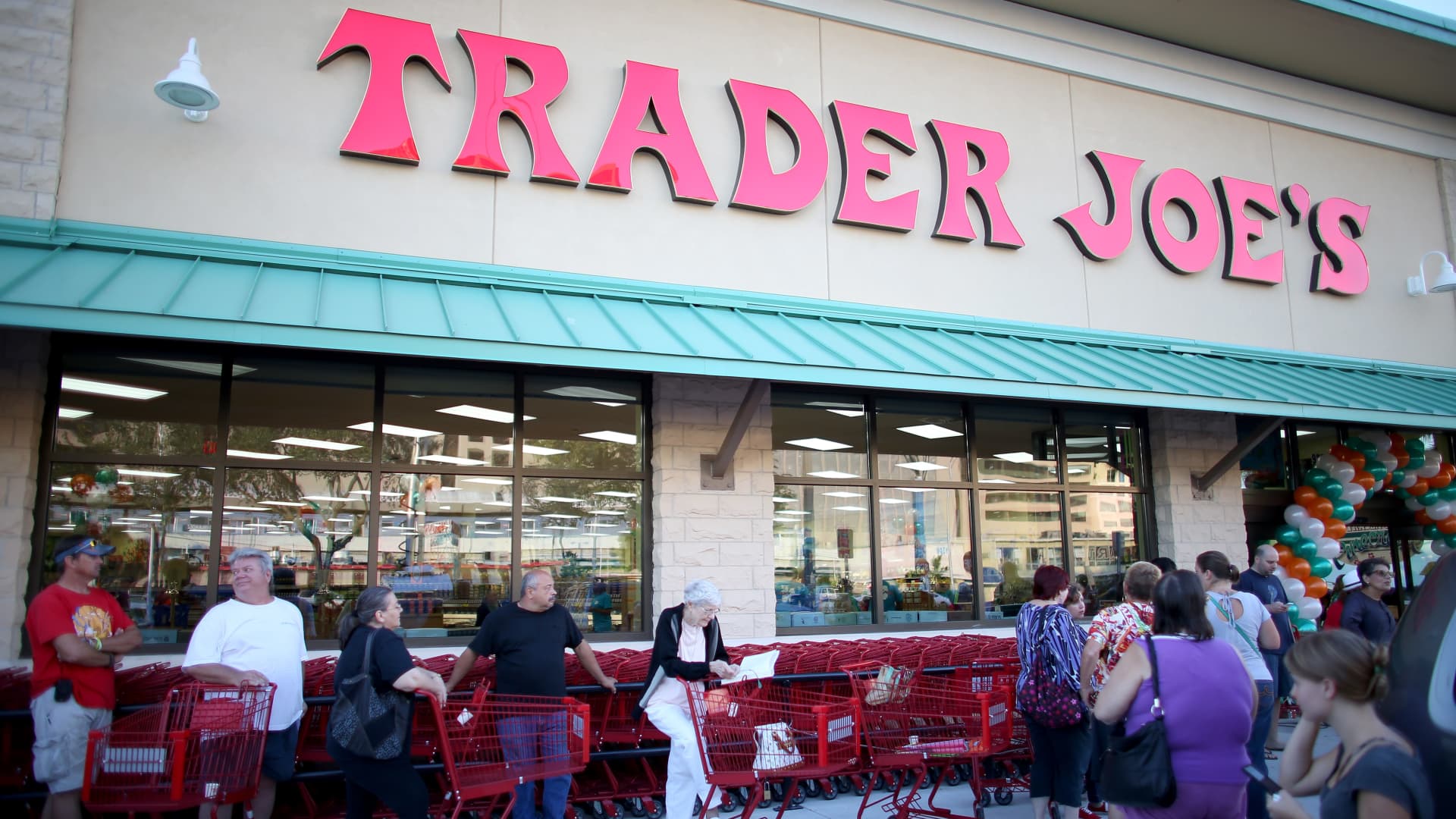 Trader Joe’s appeals dismissal of lawsuit claiming labor union violated trademark