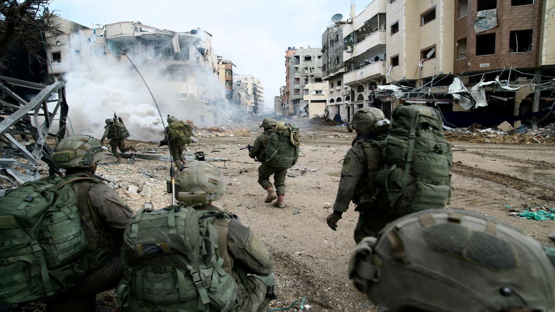 Israeli forces rescue 2 hostages in dramatic Gaza raid