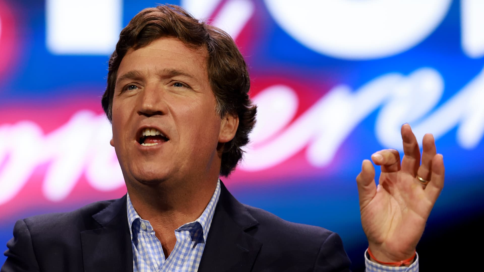 Tucker Carlson teases interview with Putin; Kremlin says ex-Fox News host is not ‘pro-Russian’