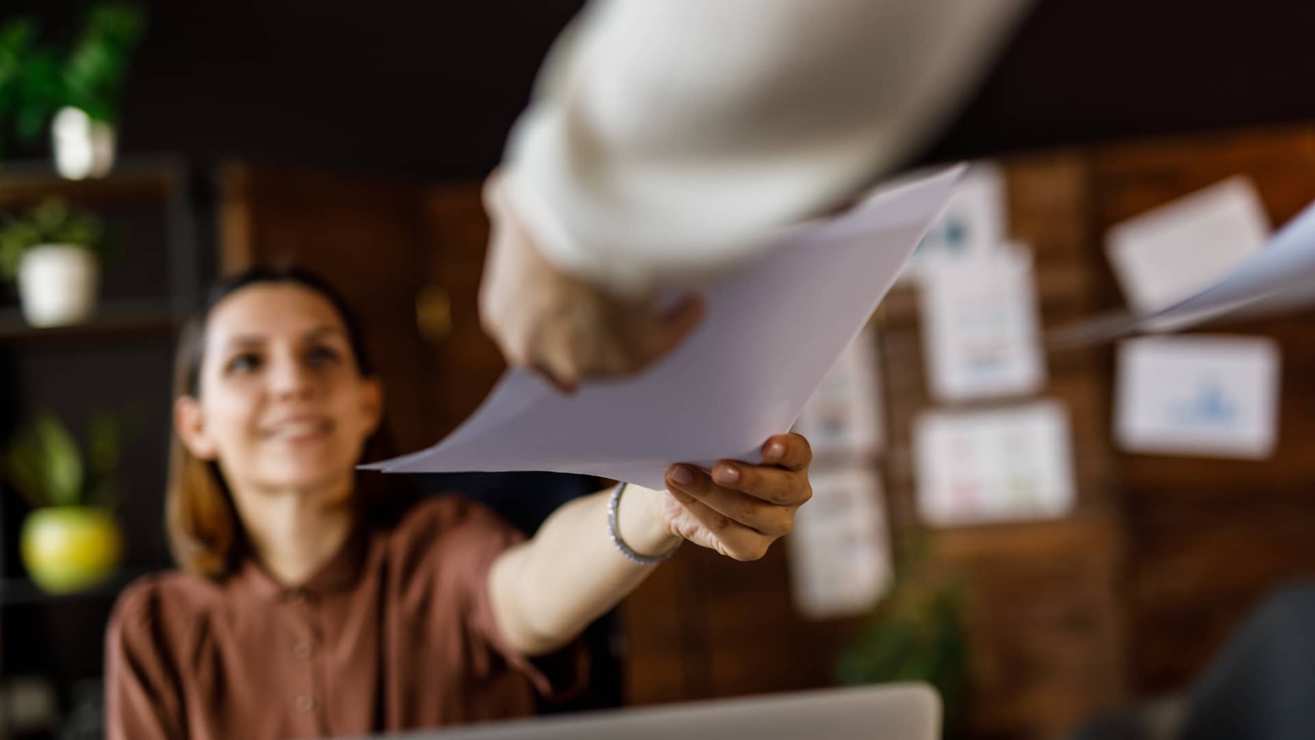 ‘Ghosting’ gets more common in the job market: It’s not a ‘passing fad,’ report says