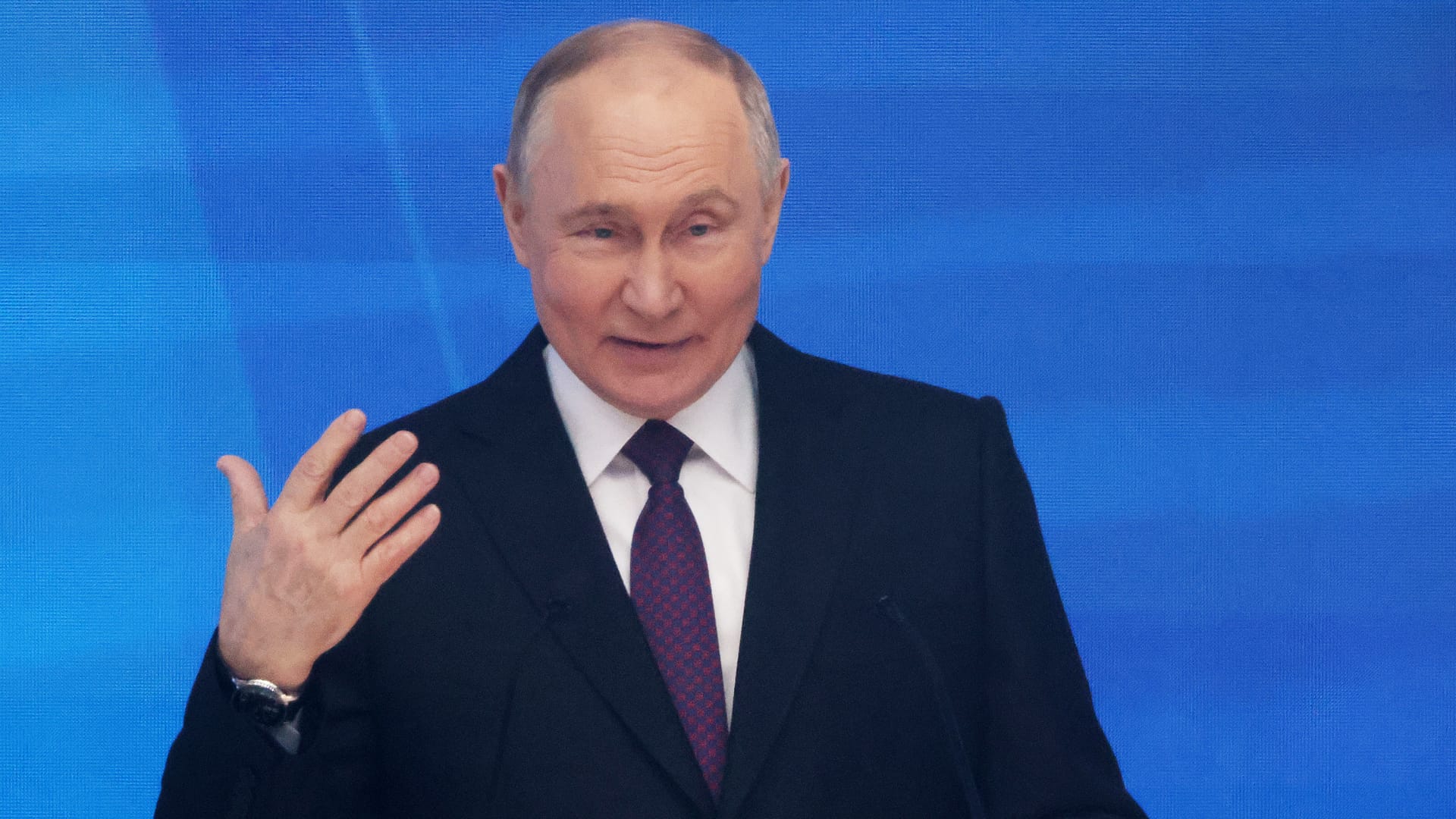 ‘I bow deeply to you,’ Putin tells Russian troops; Ukraine says it has shot down more warplanes